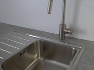 Innenstadt-Süd helle 3 Raum Wohnung mit neuer EBK - WG möglich - - Halle (Saale)