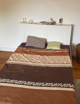 Bett mit Matratze und Lattenrost - Kiel