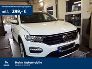 VW T-Roc, 1.5 TSI Sport, Jahr 2022 - Niefern-Öschelbronn