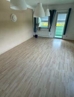 Ruhige Einraumwohnung mit Balkon im Betreuten Wohnen - Schkopau