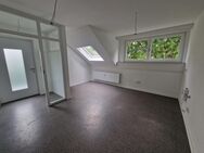 Peine - Nähe Herzberg / Moderne und sanierte Dachgeschosswohnung mit sehr schöner Aufteilung - Peine