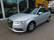 Audi A3 Sportback/Automatik/Klima/AHK/Panorama Dach - Lauenburg (Elbe)