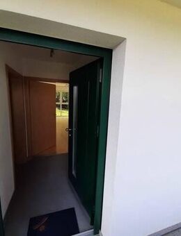 Wunderschöne 2-Zimmerwohnung mit Balkon in Ergoldsbach Höhenlage Seniorengerechtes Wohnen - Ergoldsbach