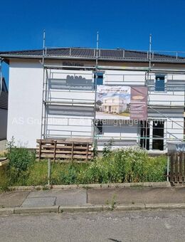 Neubau Stilvolle Doppelhaushälfte inkl. Grundstück in Burglengenfeld zu verkaufen! - Burglengenfeld