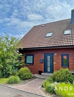 Moderne, großzügige Doppelhaushälfte mit Doppelcarport und Photovoltaik - Cuxhaven