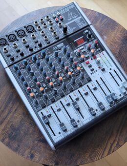 Mischpult Behringer XENYX X1204USB Premium 12-Input 2/2-Bus Mixer - Köln