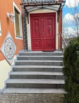 Luxuriöses Mehrfamilien-Landhaus - 355 m², 3 WE´s, umfangreich modernisiert, Schwimmteich! - Schlüsselfeld