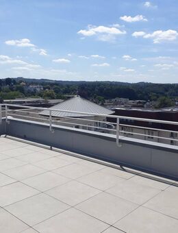 Dachterrassenwohnung mit Aufzug und Blick auf die Stadt in Lüdenscheid - Zentrum - Lüdenscheid