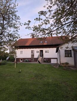 Einfamilienhaus mit Einliegerwohnung in Alleinlage - Waldmünchen