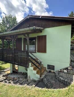***Massiv, naturnah und solide*** Gepflegtes und freistehendes Wochenendhaus mit Carport in Guxhagen-Ellenberg - Guxhagen