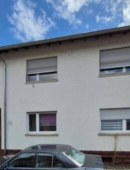 Raum für Kreativität - Zweifamilienhaus mit großem Grundstück - Waghäusel