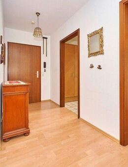 5 Zimmer, 2 Bäder, 2 Balkone! - Freiberg (Neckar)