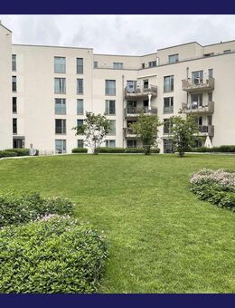 Direkt einziehen! Moderne 2 Zimmer + Süd-West-Balkon, Einbauküche, Wannenbad + Abstellraum, Aufzug - Hamburg