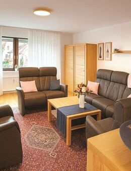 Liebevoll gepflegte 2,5-Zimmer-Wohnung in Zentrumsnähe - Rottenburg (Neckar)