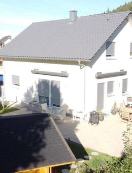 Eingebettet in idyllisch ruhiger Lage ** Gepflegtes Wohnhaus mit vielen Extras ** Energetisch und werthaltig - Enzklösterle