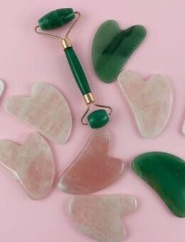 Gesichtsmassage mit Gua-Sha-Steinen - Hamburg