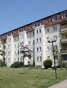 3-Raum-Wohnung mit Loggia im Stadtzentrum - Oschersleben (Bode)