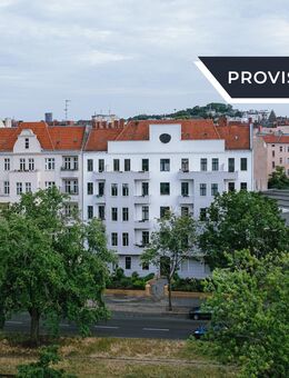 Große, schön geschnittene 5-Zimmerwohnung mit Balkon als Kapitalanlage in Kiezlage - Berlin