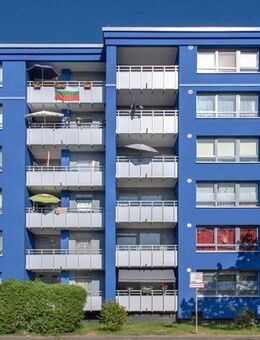 Modernisierte Hochparterre Wohnung mit Balkon und erneuertem Duschbad - Monheim (Rhein)