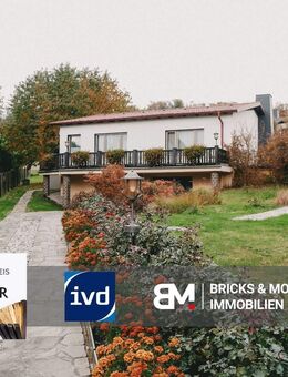 Ruhig gelegenes Einfamilienhaus mit Pool und großem Grundstück - Lossatal