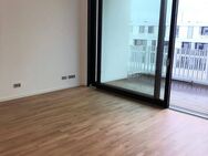 Wunderschöne * 2 Zimmer * Staffelgeschosswohnung * Terrasse * Teileinbauküche * ab 01.09.2025 - Berlin