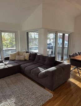 HIGHEST | 4,5-Zimmer Dachgeschosswohnung mit umlaufendem Balkon - Taufkirchen (Landkreis München)