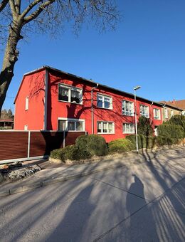 +++ Einfamilienhaus mit eigener möglicher KFZ Werkstatt +++ - Zeitz