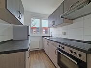 moderne Balkonwohnung mit Einbauküche & Designbelag im 2. OG (Stellplatz mgl.) - Freiberg