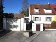 Einfamilienhaus (DHH) zum renovieren mit Baugrundstück in Fürth - Unterfarrnbach - 837m² Grund - Fürth