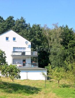 Attraktives 3-Parteienhaus in ruhiger Wohnlage mit Balkonen, Garten, 2 Garagen + 6 Stellplätzen - Bonn