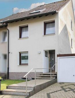 Sofort wohlfühlen: 5-Zi.-REH mit Garten, Garage und Freistellplatz in Dortmund-Brackel - Dortmund