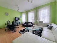 Schöne 2,5-Zi.-Wohnung inklusive EBK & Balkon & Kfz-Stellplatz - Nähe Thüringer Kreuz - Coburg