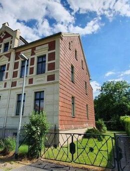 ruhige, kleine 2- RWE mit Einbauküche im Dachgeschoss (2.OG) in Weinhübel ! - Görlitz