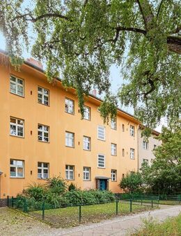 Charmante 2-Zimmer-Wohnung in denkmalgeschütztem Altbau - Berlin