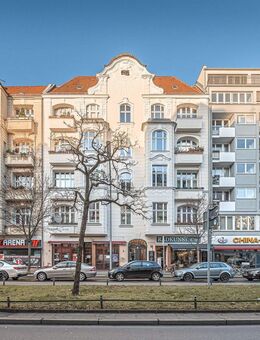 Wohnraum gestalten: Tolle Umbau-Gelegenheit in der Kantstraße! 4 Zimmer und ein kleiner Garten! - Berlin