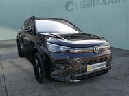 VW Tiguan, 2.0 TDI R-Line BlackStyle Soun, Jahr 2025 - München