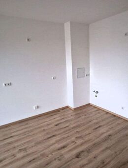 Moderne 2-Zimmer-Wohnung mit Balkon in Berlin - Berlin