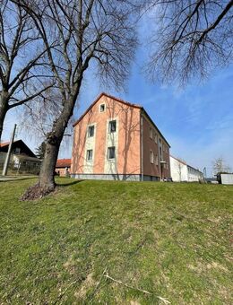 Schöne helle frisch renovierte und sofort verfügbaren, 3 Zimmerwohnung - Kutzleben