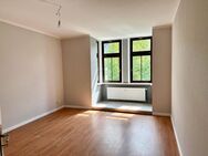 Für Sie saniert - schicke 4-Raumwohnung mit Balkon - Chemnitz