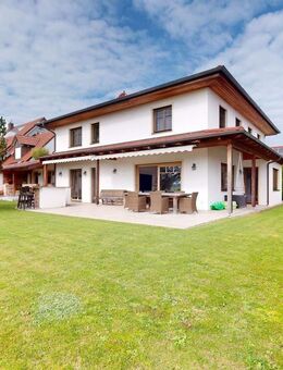 Traumhaus in Allershausen - Einfamilienhaus mit 5 Zimmern, 4 Bädern, Doppelgarage & Blick ins Grüne - Allershausen