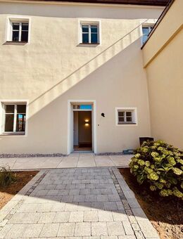 Exklusives Domizil in herrschaftlichem Anwesen mit unzähligen Möglichkeiten - Großaitingen