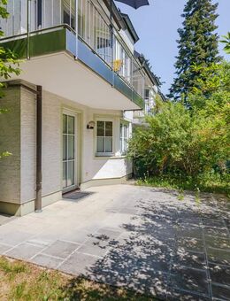 Ruhige Gartenwohnung mit ca. 200 m² Südwestgarten - Besichtigung am MI 13.08. nach Vereinbarung - München