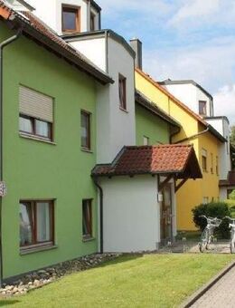 IDEAL FÜR SINGLE: 1-Zimmer-Wohnung mit Tiefgaragenstellplatz - Neumarkt (Oberpfalz)