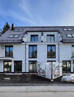 Sonnige, hochwertige 3-Zimmer-NEUBAU-Wohnung mit 2 Balkonen - München