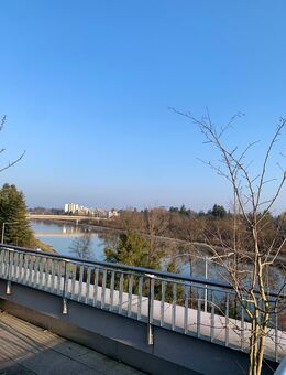 ** Provisionsfrei ** Exklusives Penthouse mit Blick auf Kanal, Stadtwald & Alte Veste inkl. Stellplatz Tiefgarage - Fürth