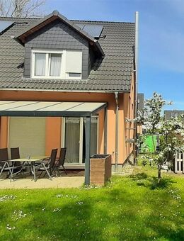 Doppelhaushälfte in Berlin-Biesdorf mit Kamin, Terrasse und Garten. - Berlin