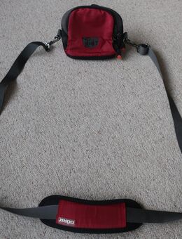 Dörr No Limit Kameratasche Fototasche Umhängetasche rot schwarz 16 cm X 14 cm X 9,5 cm - Niddatal