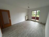 Geräumiges Wohnen im Erdgeschoss mit Balkon und ebenerdiger Dusche! - Aschersleben