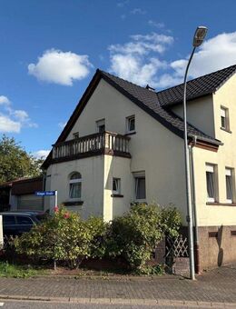 Einfamilienhaus mit Garten und Garage in zentraler Lage von Heusweiler - Heusweiler