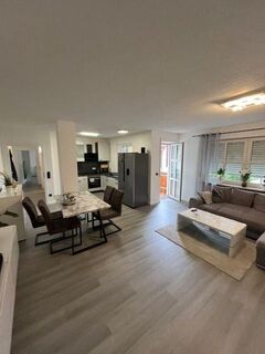 **2-Zimmer-Wohnung zzgl. TG-Stellplatz! Ideal zur Eigennutzung oder als Kapitalanlage! **